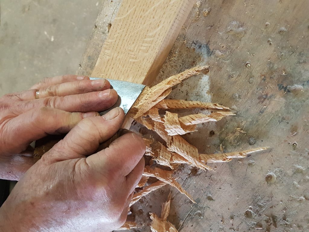 Converset,horloger créateur. Travail du bois